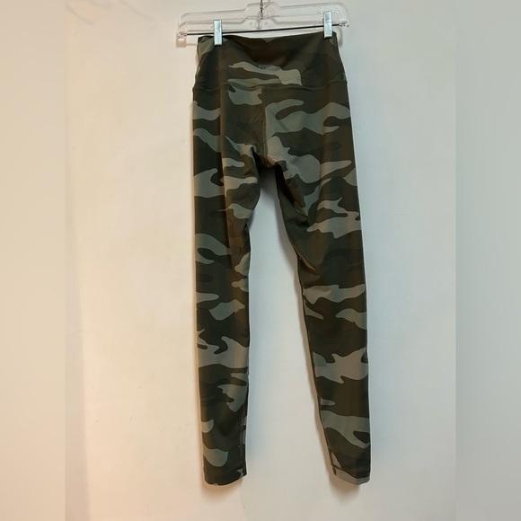 PINK CAMO ULTIMATE LEGGING - Picture 3 of 6